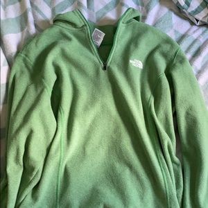 Quarter zip pull over